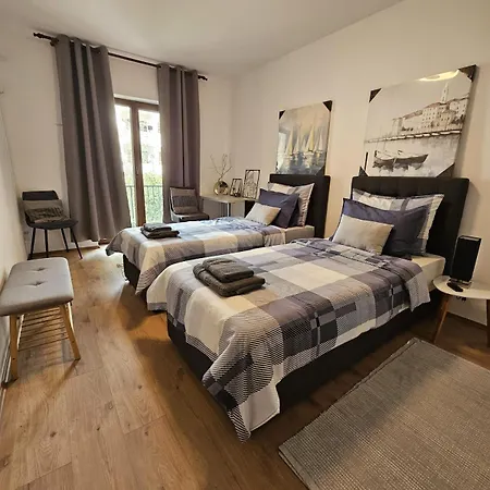Comfortable Sara 2 With Free Parking * 풀라